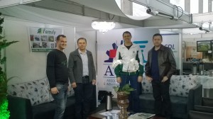 Lideranças visitam estande da ACI-E na Suinofest