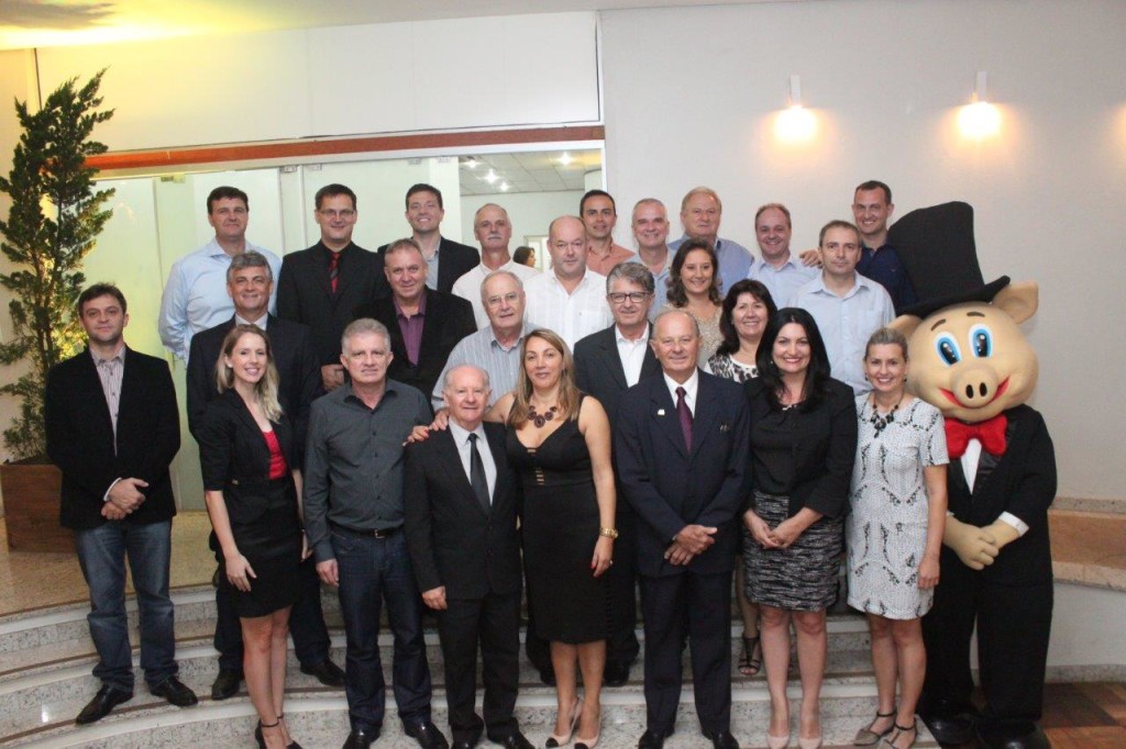 Gestão 2016/2018 é empossada