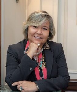 De olho nos turistas, ACI-E promove palestra sobre atendimento ao cliente