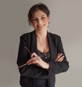 INDEPENDÊNCIA DESDE CRIANÇA, CONHEÇA A FERNANDA ROVEDA!