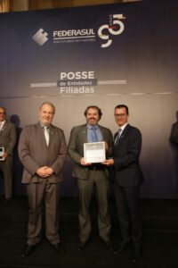 ACI-E participa de posse coletiva de entidades filiadas da Federasul