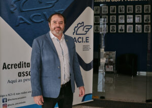 Álex Herold permanece na presidência da ACI-E em 2023
