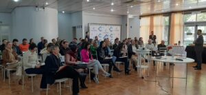 Evento da ACI-E qualifica associados sobre gestão e liderança