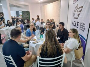 Núcleo SuperAção da ACI-E promove Rodada de Negócios na Suinofest