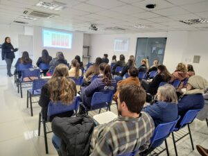 Café com Novidades da ACI-E aborda vendas a prazo e análise de crédito eficiente