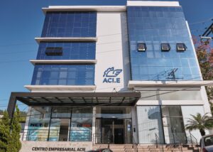 ACI-E celebra 86 anos com almoço empresarial e palestra inspiradora