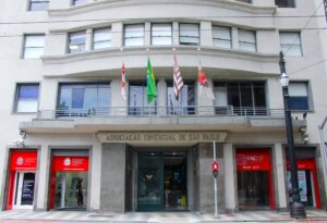 Empreendedores da AJEV buscam inovação e inspiração em visita técnica a São Paulo