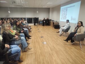 Conectando Pessoas promove conversa sobre liderança e gestão de equipes em Encantado