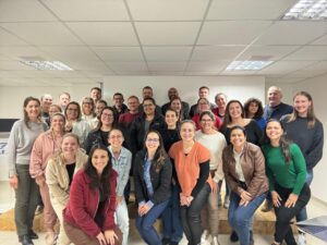 ACI-E forma segunda turma no curso de Inteligência Artificial para Negócios