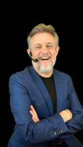 Especialista em vendas lidera treinamento intensivo promovido pela ACI-E