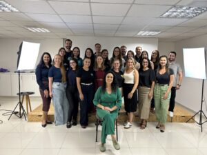 Capacitação da ACI-E impulsiona uso de vídeos nos negócios